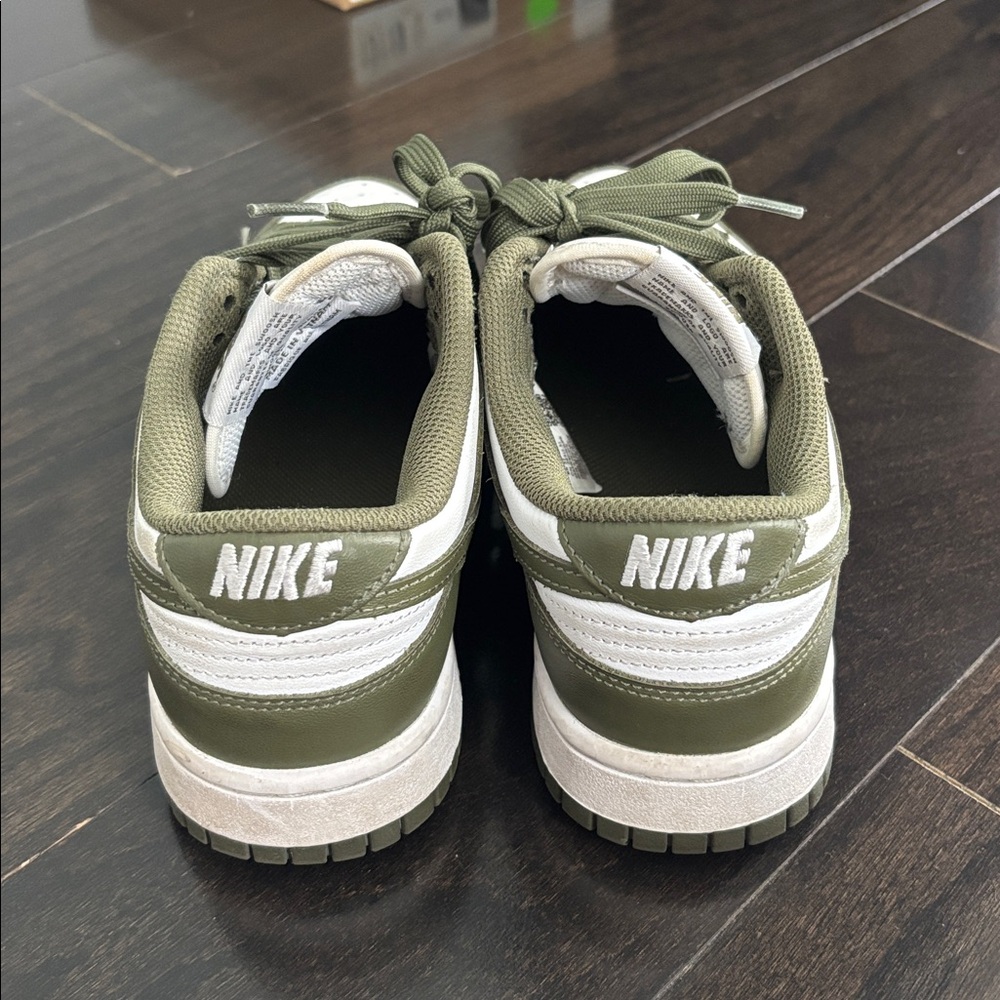 Nike Dunks - Picture 7 of 12